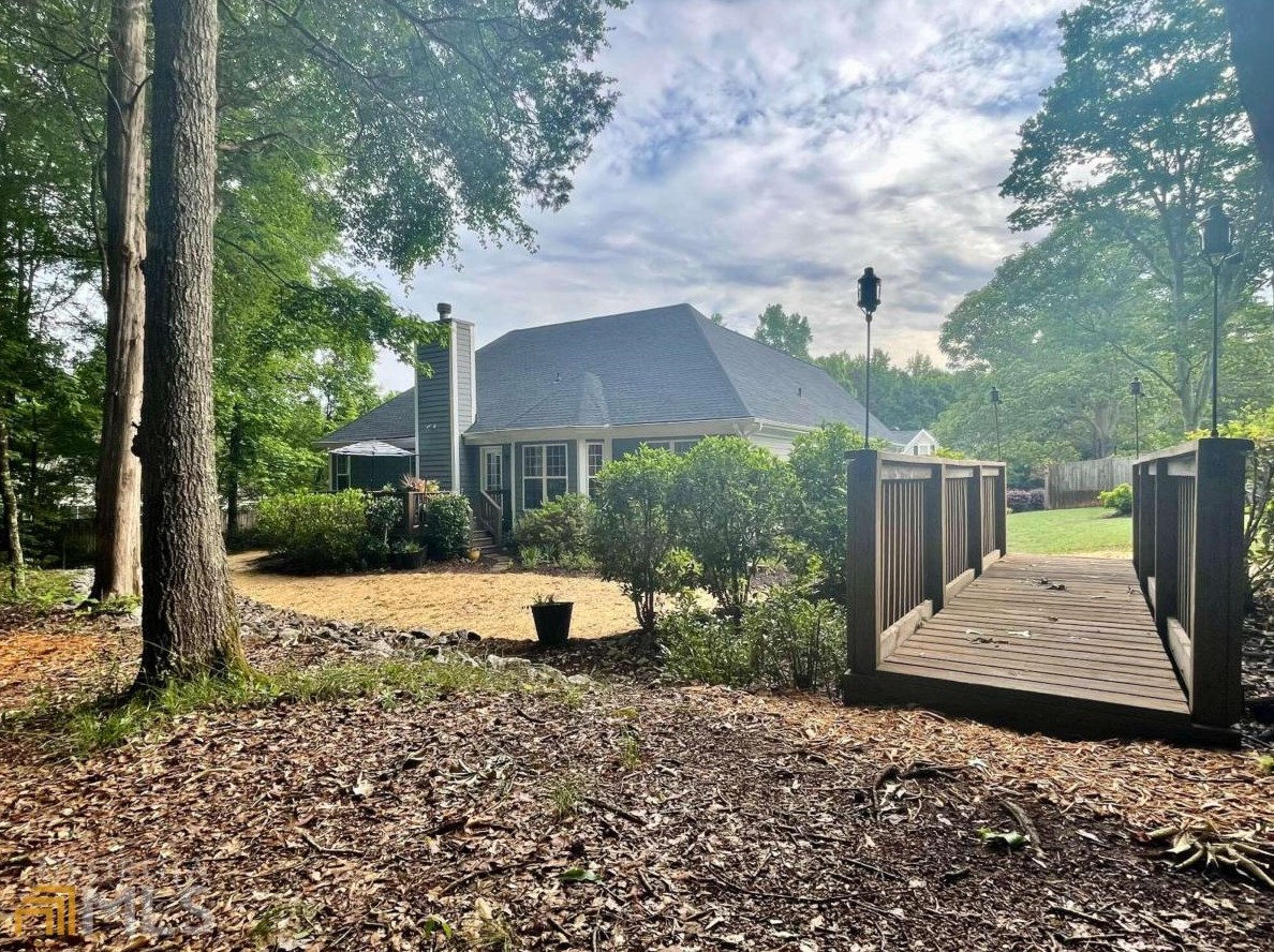 150 Oak Mdw Dr, Athens GA 30605-4550 exterior