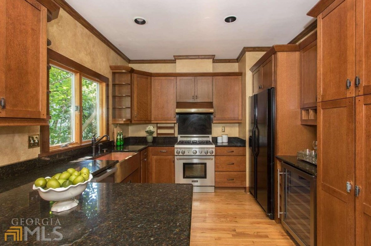 2006 Palifox Dr, Atlanta GA  30307-1814 exterior