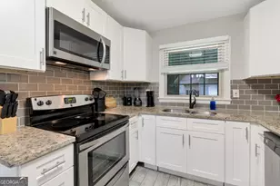 240 Lake Dr, Atlanta, GA 30340 - Photo 7