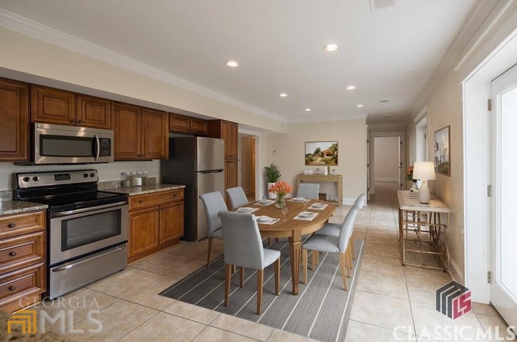 224 Fortson Dr, Athens GA 30606-4104 exterior