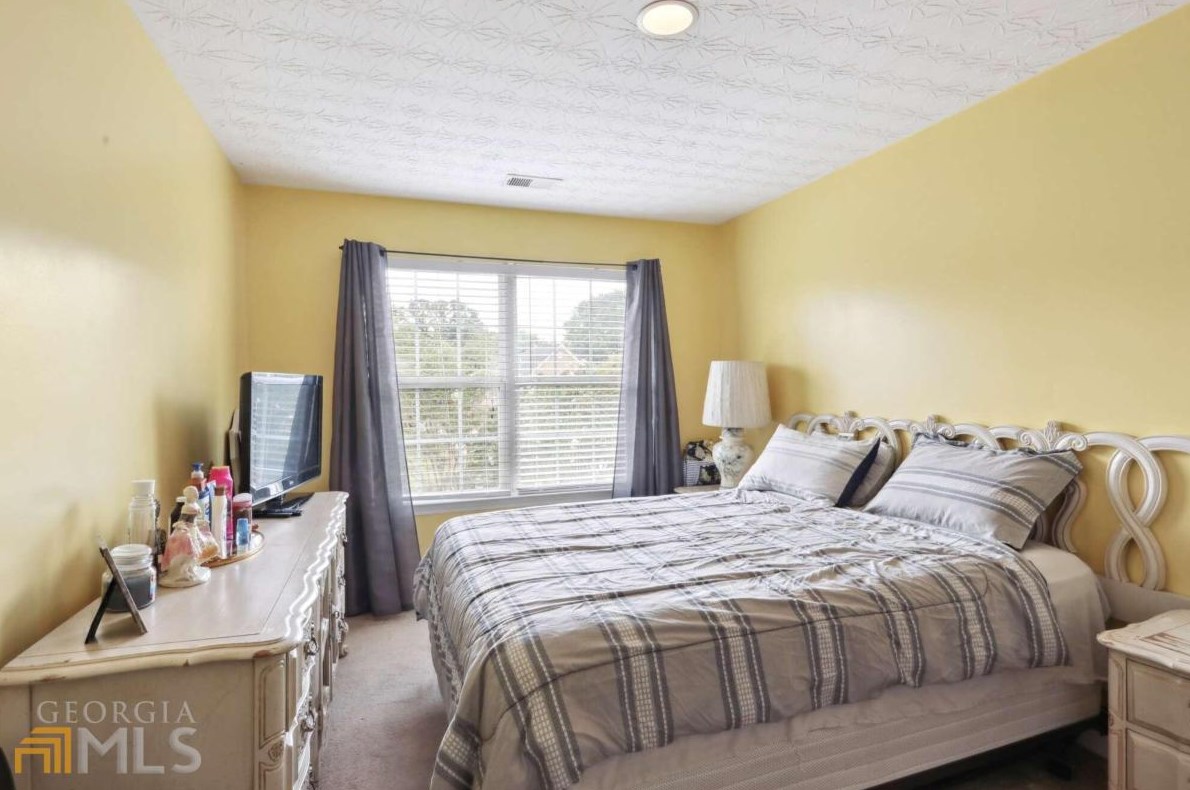 4999 Wexford Trl, Atlanta GA  30349-8902 exterior