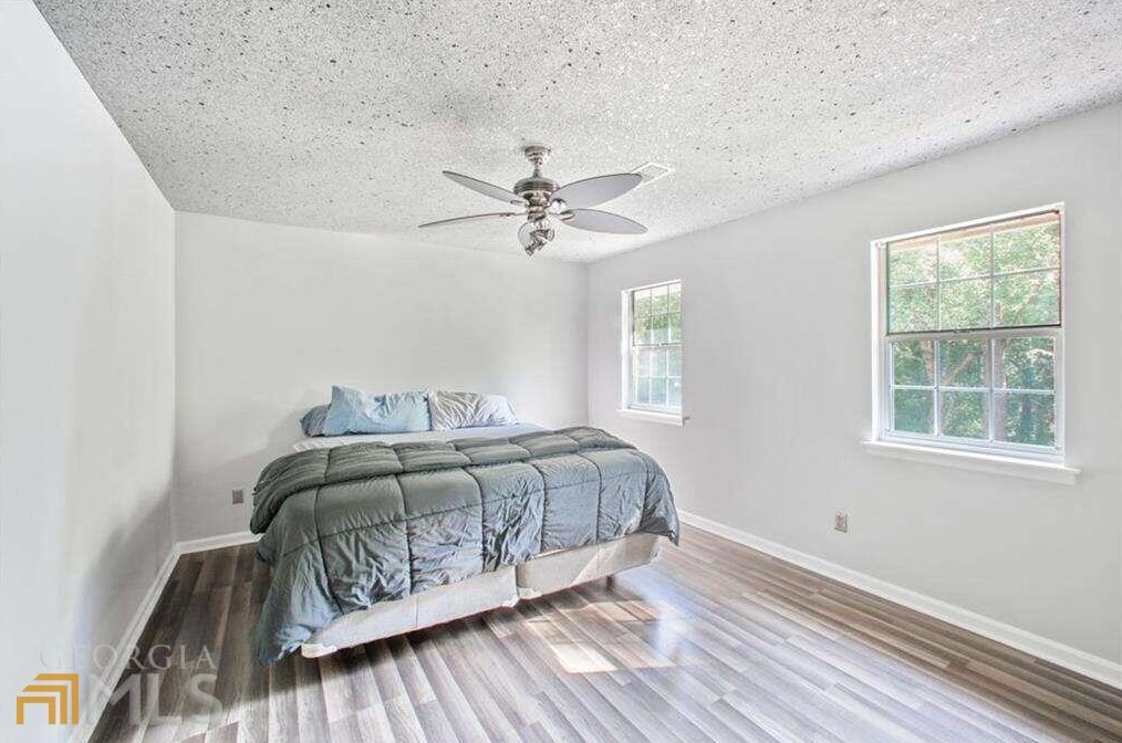 145 Shadybrook Ln, Atlanta GA 30331-7296 exterior