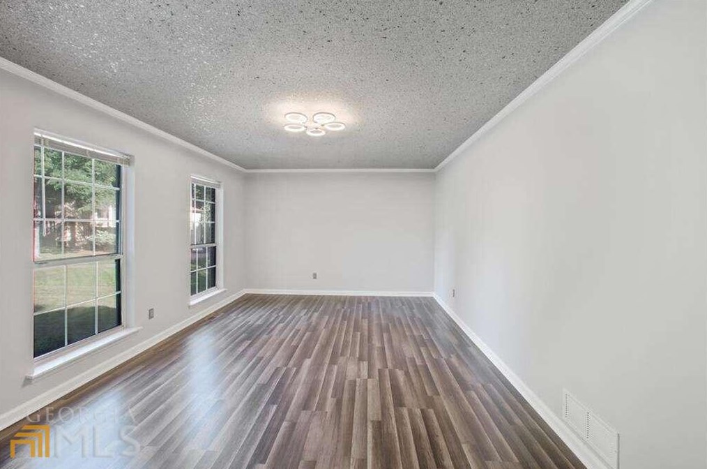 145 Shadybrook Ln, Atlanta GA 30331-7296 exterior