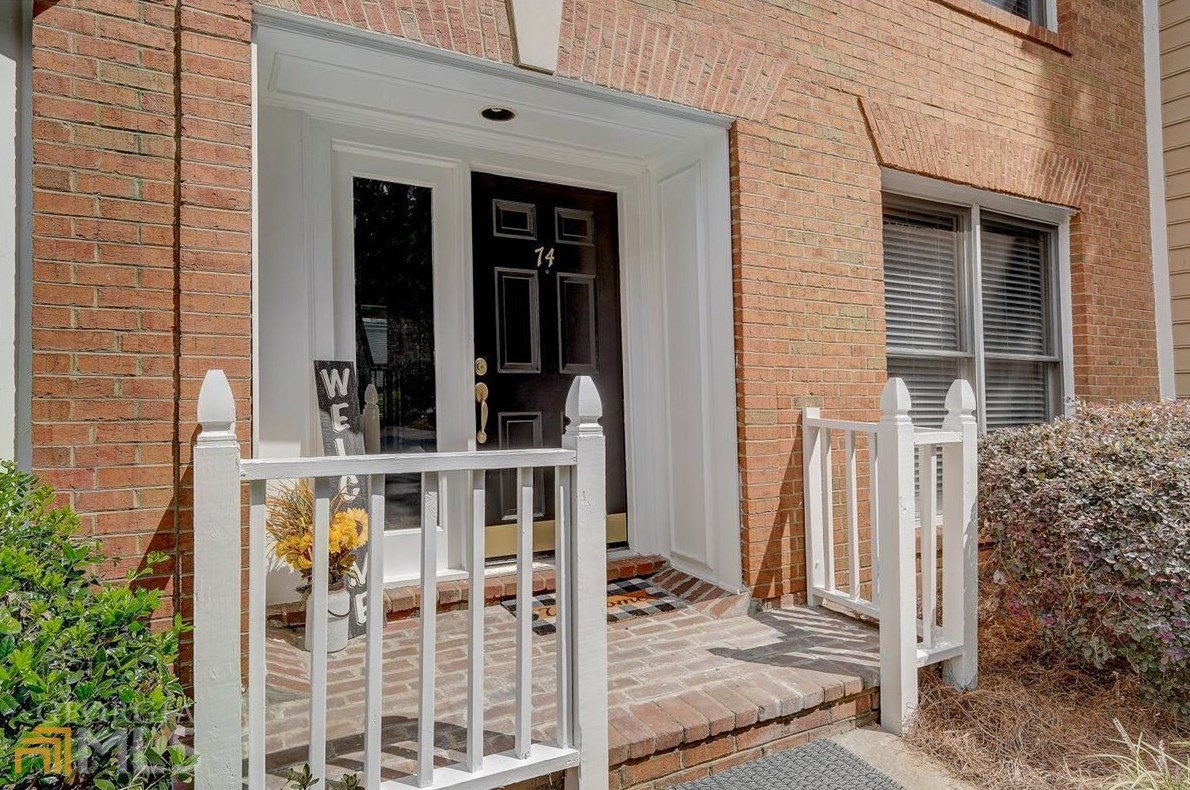 7500 Roswell Rd, Atlanta GA  30350-4832 exterior