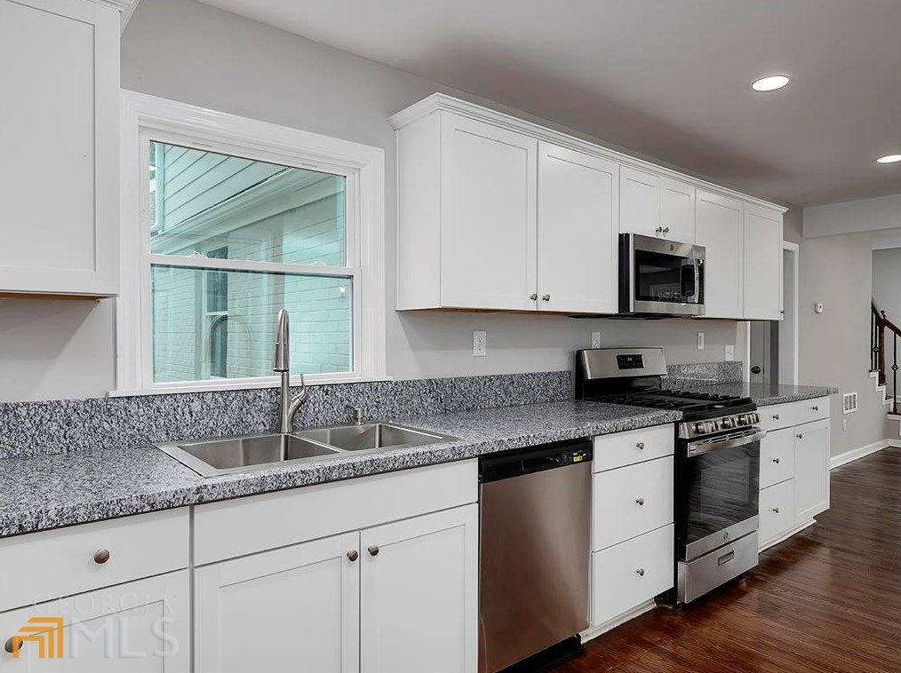 1940 Bonner St, Decatur GA  30032-4105 exterior