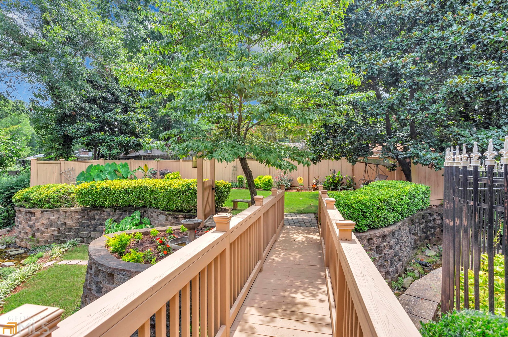 1539 Reserve Cir, Decatur GA  30033-1538 exterior