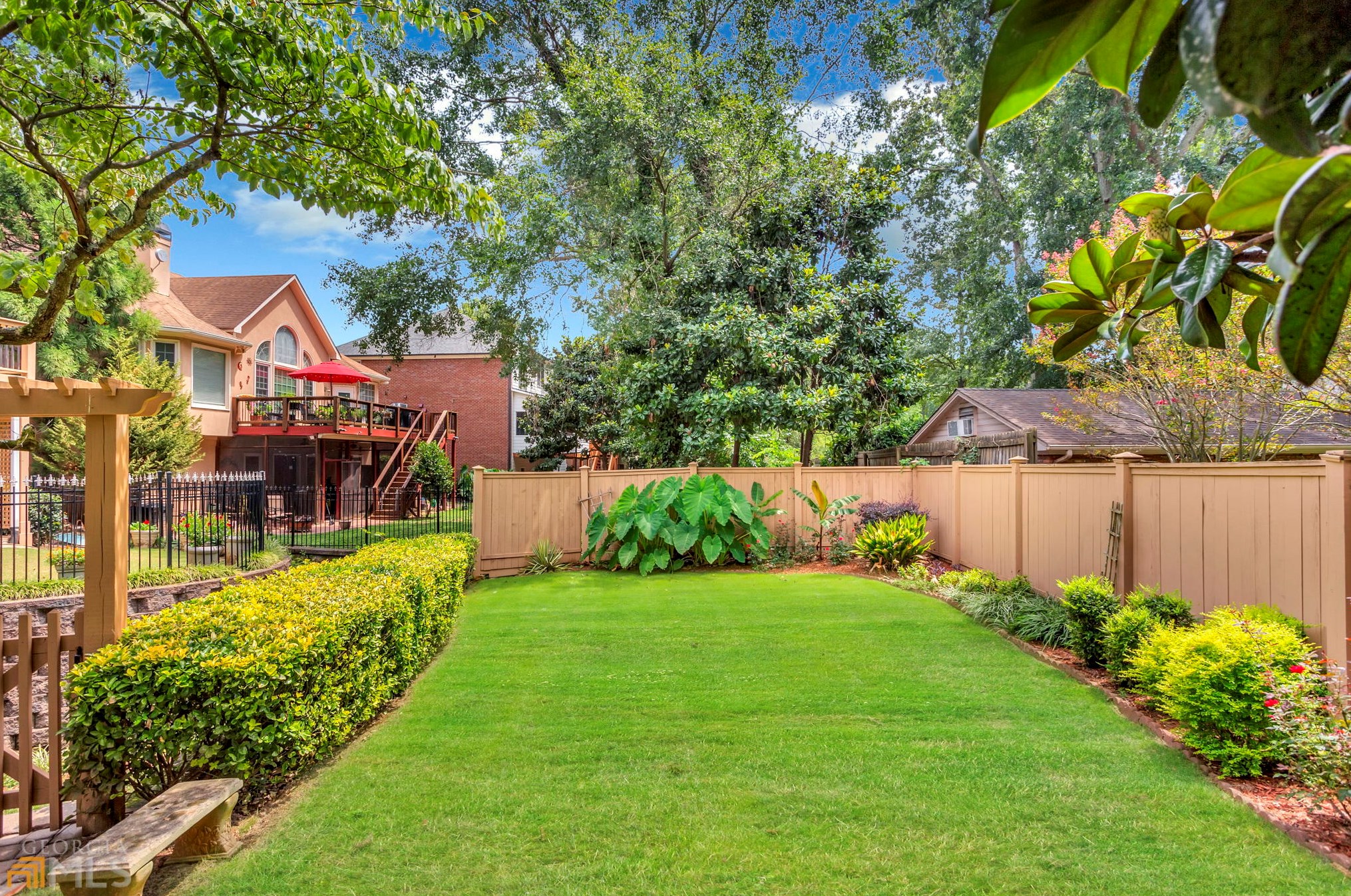 1539 Reserve Cir, Decatur GA  30033-1538 exterior