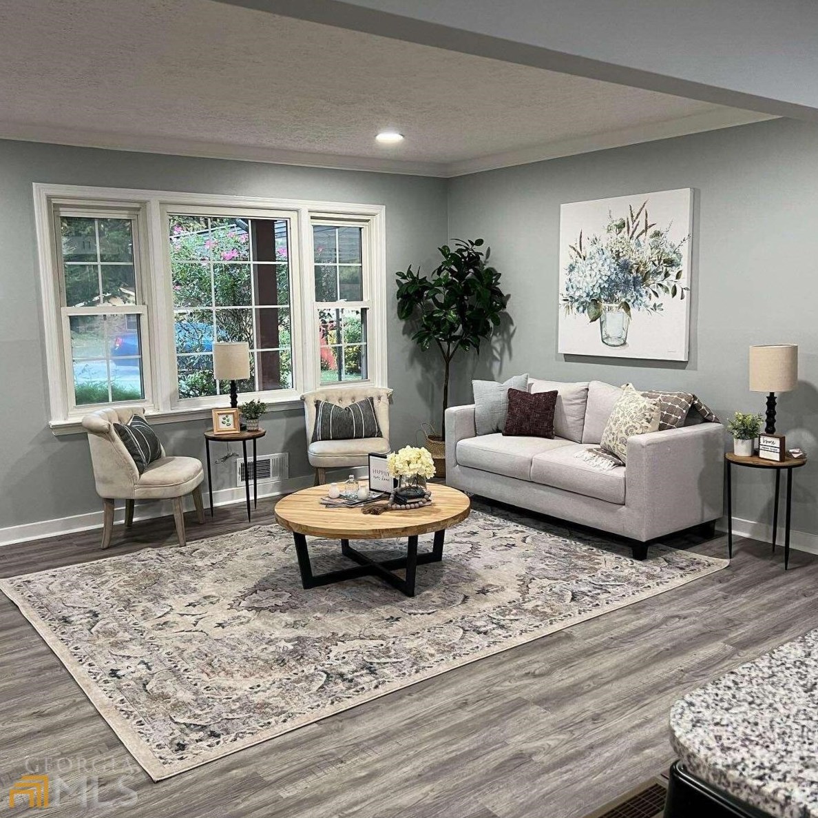 2984 Peek Rd, Atlanta GA  30318-6077 exterior