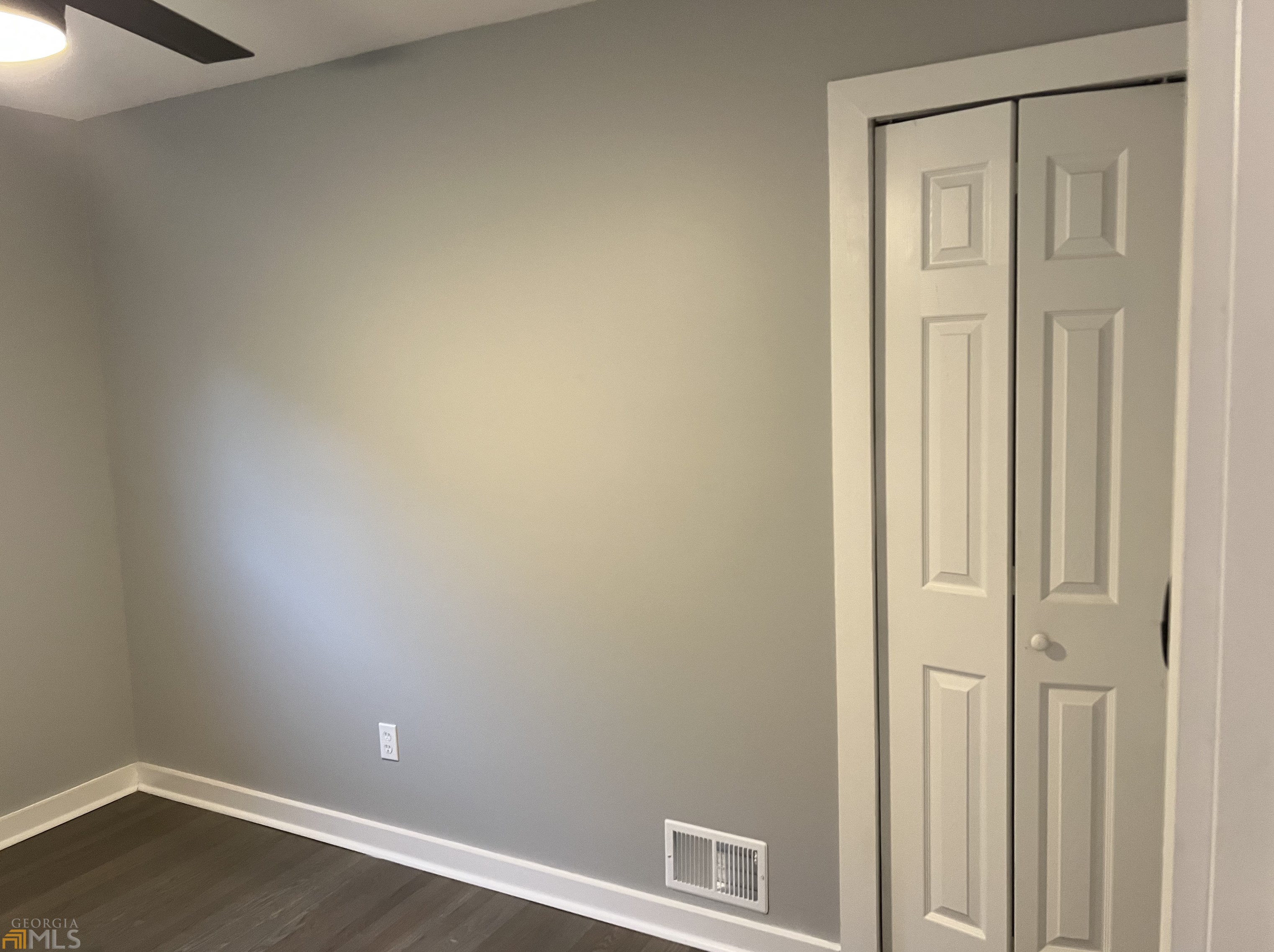 2984 Peek Rd, Atlanta GA  30318-6077 exterior