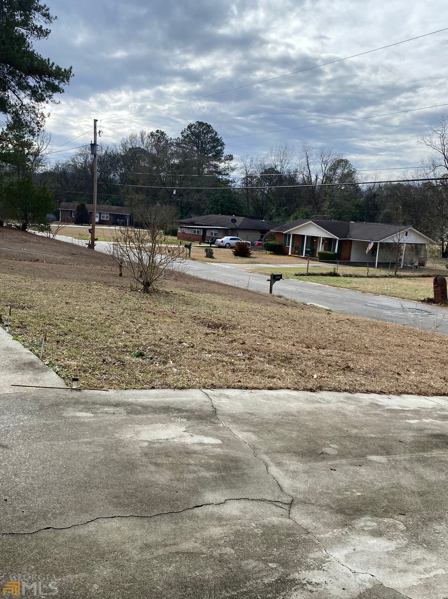 4442 Pinedale Dr, Macon GA  31206-4530 exterior