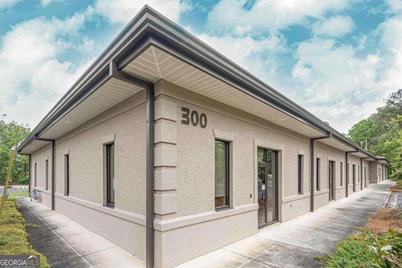 300 Glen Eagles Court #A OR B, Carrollton, GA 30117 - Photo 1