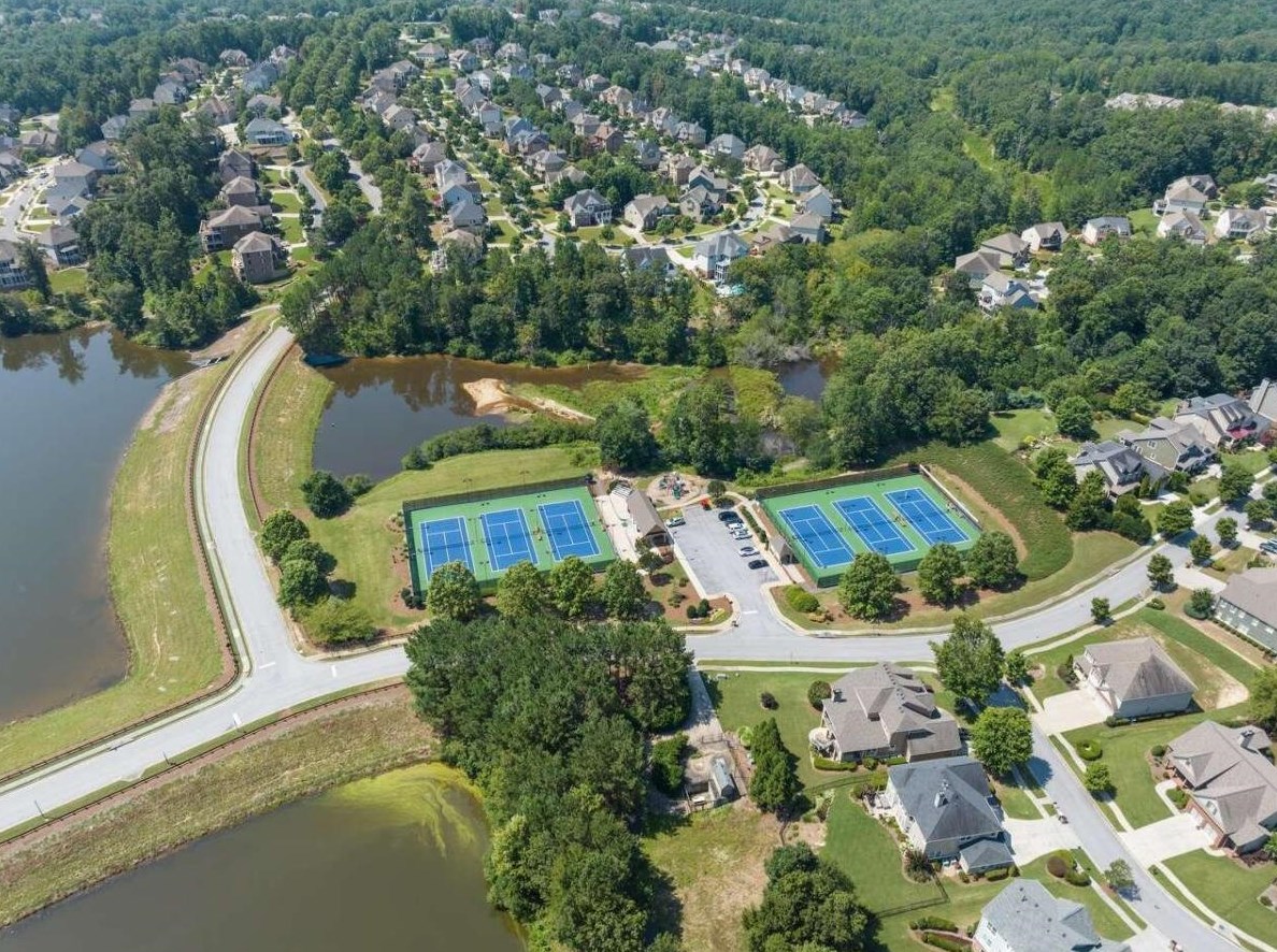 6547 Lemon Grass Ln, Flowery Branch GA  30542-5098 exterior
