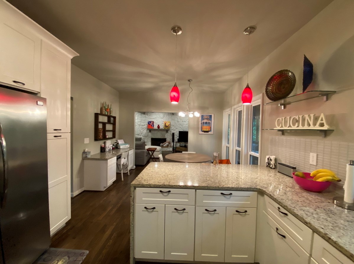 220 Wessex Ct, Atlanta GA  30328-2664 exterior