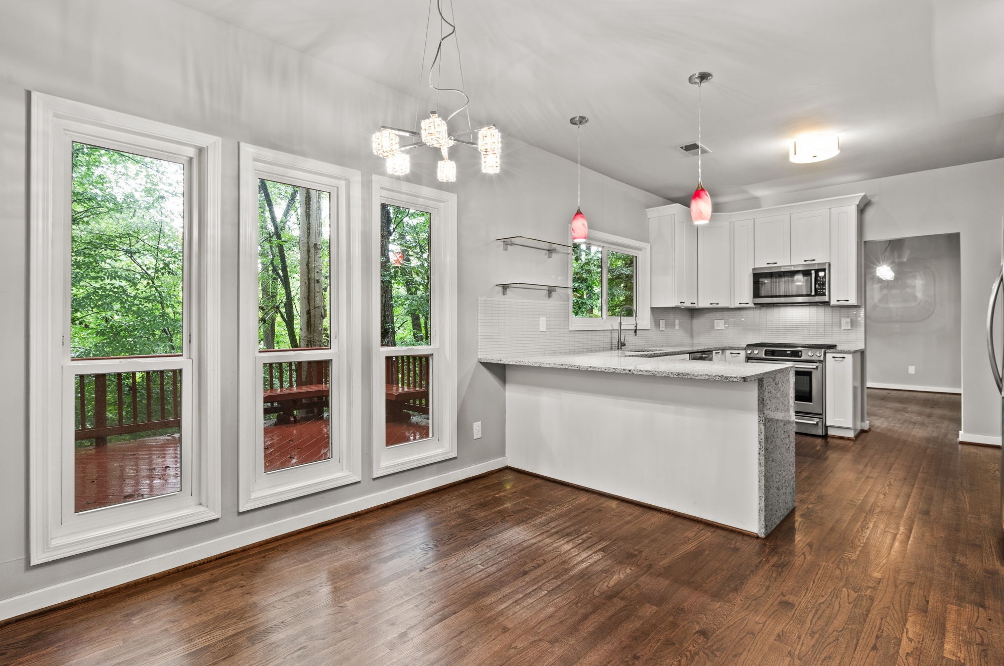 220 Wessex Ct, Atlanta GA  30328-2664 exterior