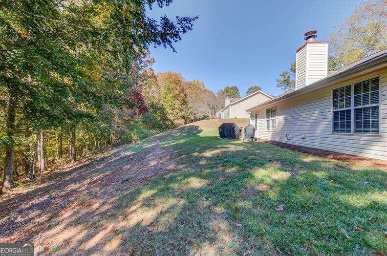4624 Fox Forrest Dr, Flowery Branch GA  30542-3490 exterior