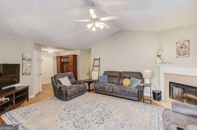 4624 Fox Forrest Dr, Flowery Branch GA  30542-3490 exterior