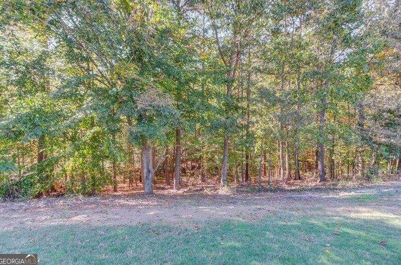 4624 Fox Forrest Dr, Flowery Branch GA  30542-3490 exterior