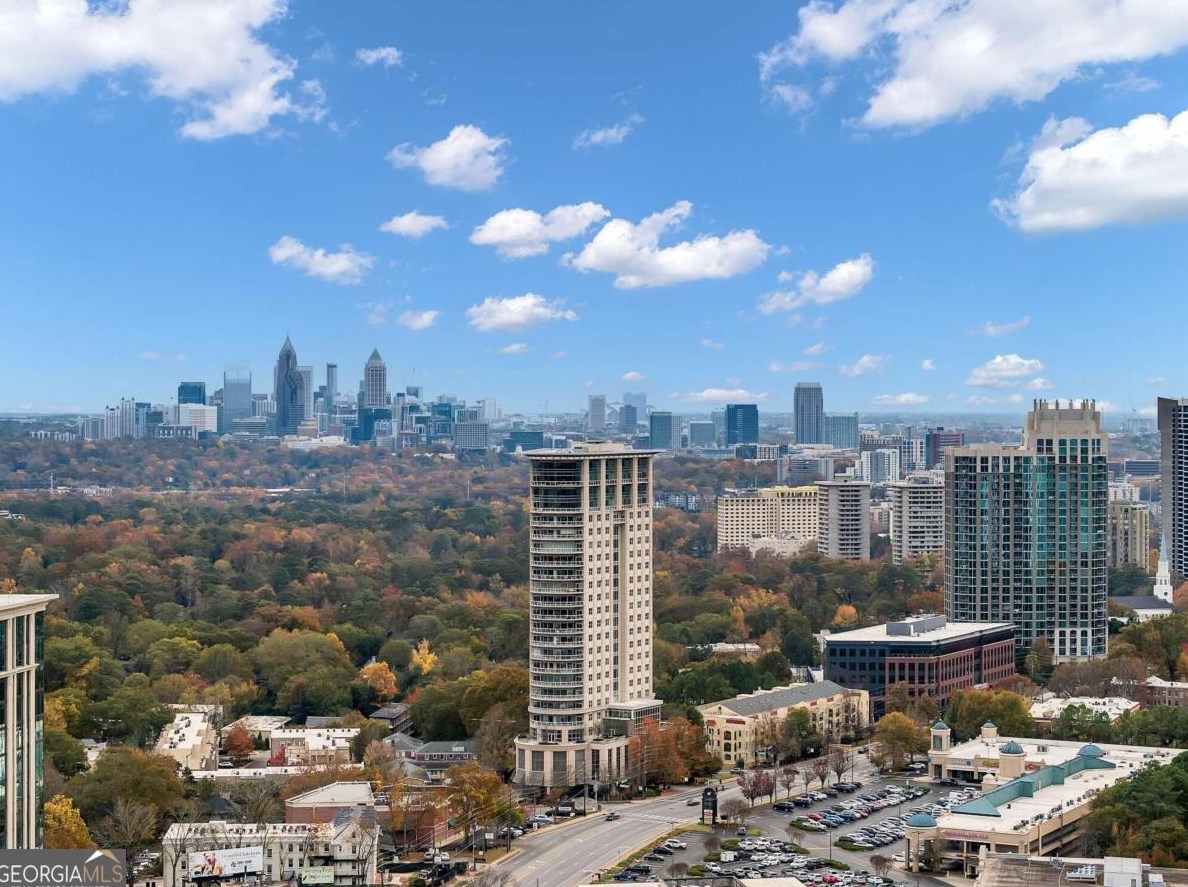 3040 Peachtree Rd, Atlanta GA  30305-2216 exterior