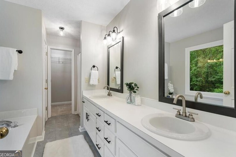 4416 Nohl Crest Dr, Flowery Branch GA  30542-4606 exterior