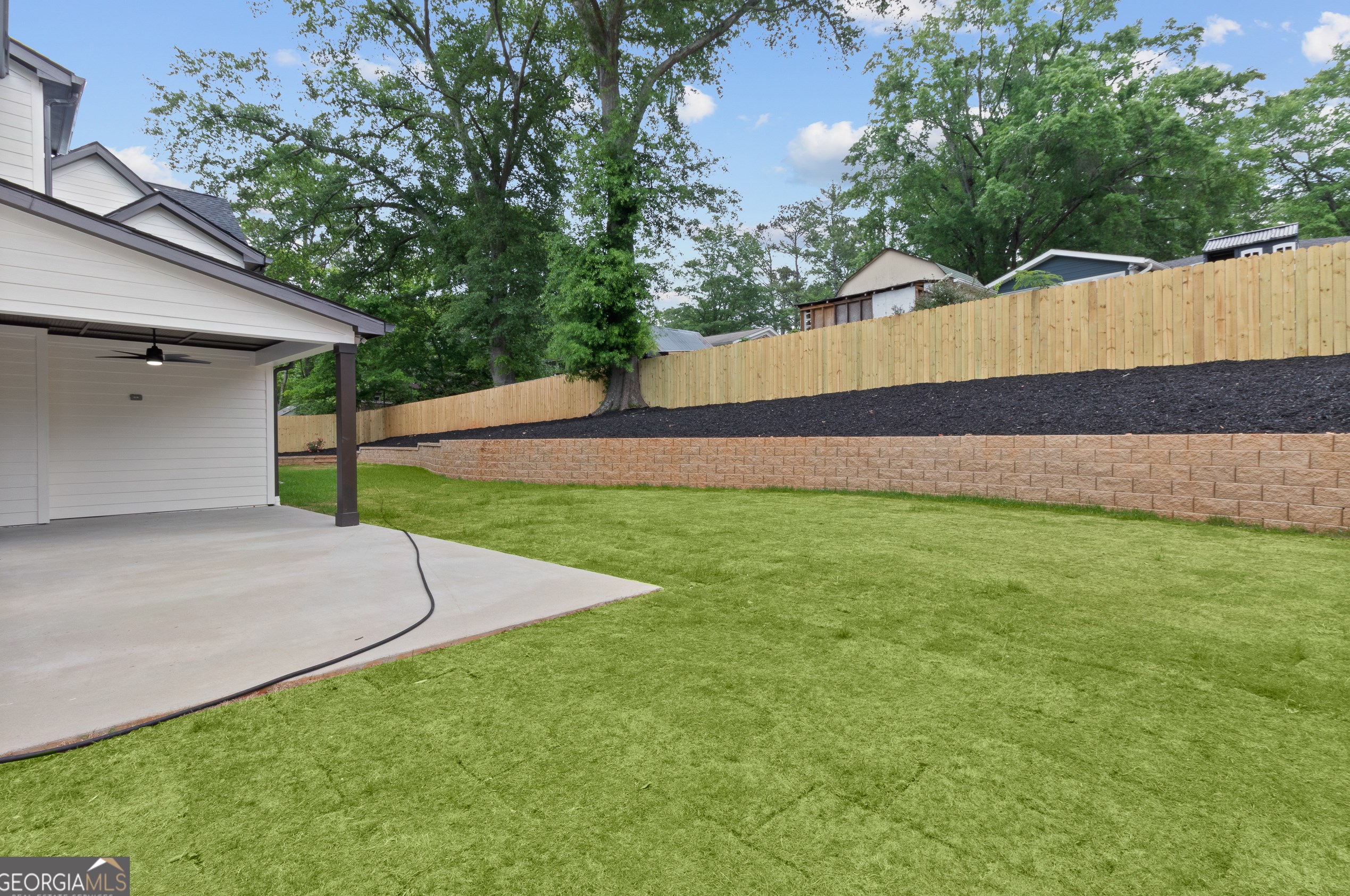 346 Crestview Cir, Roswell GA  30075-3823 exterior