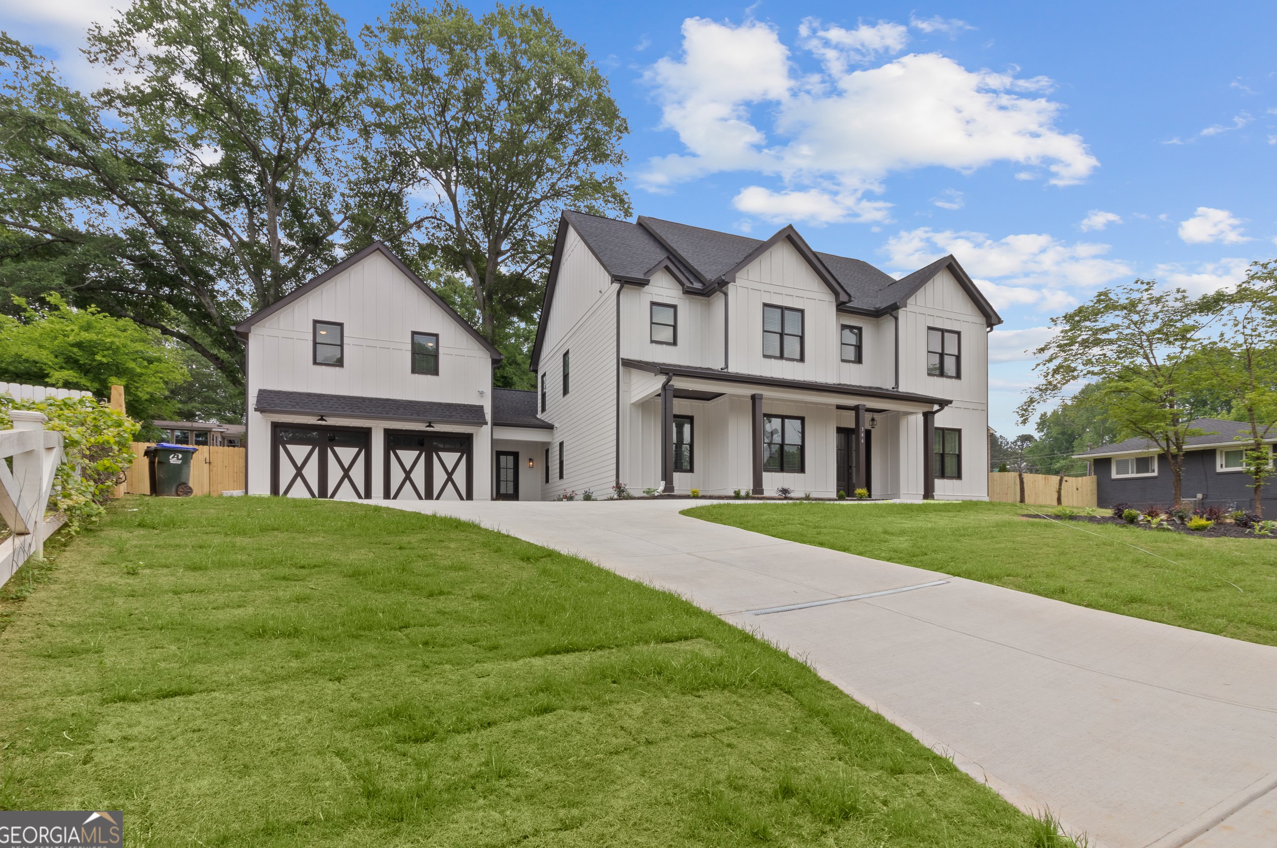 346 Crestview Cir, Roswell GA  30075-3823 exterior
