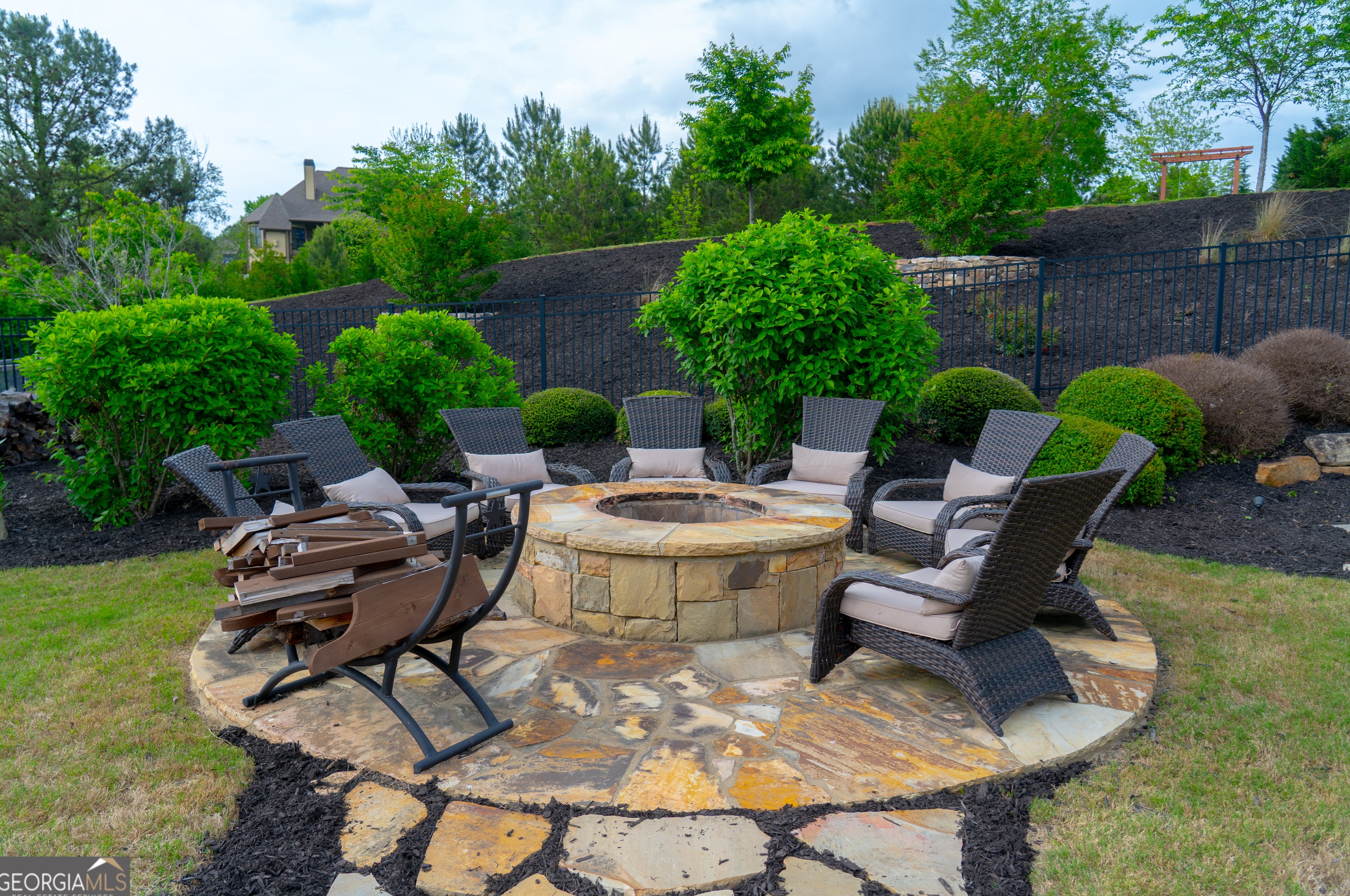 4722 Crestview Way, Flowery Branch GA  30542-3501 exterior