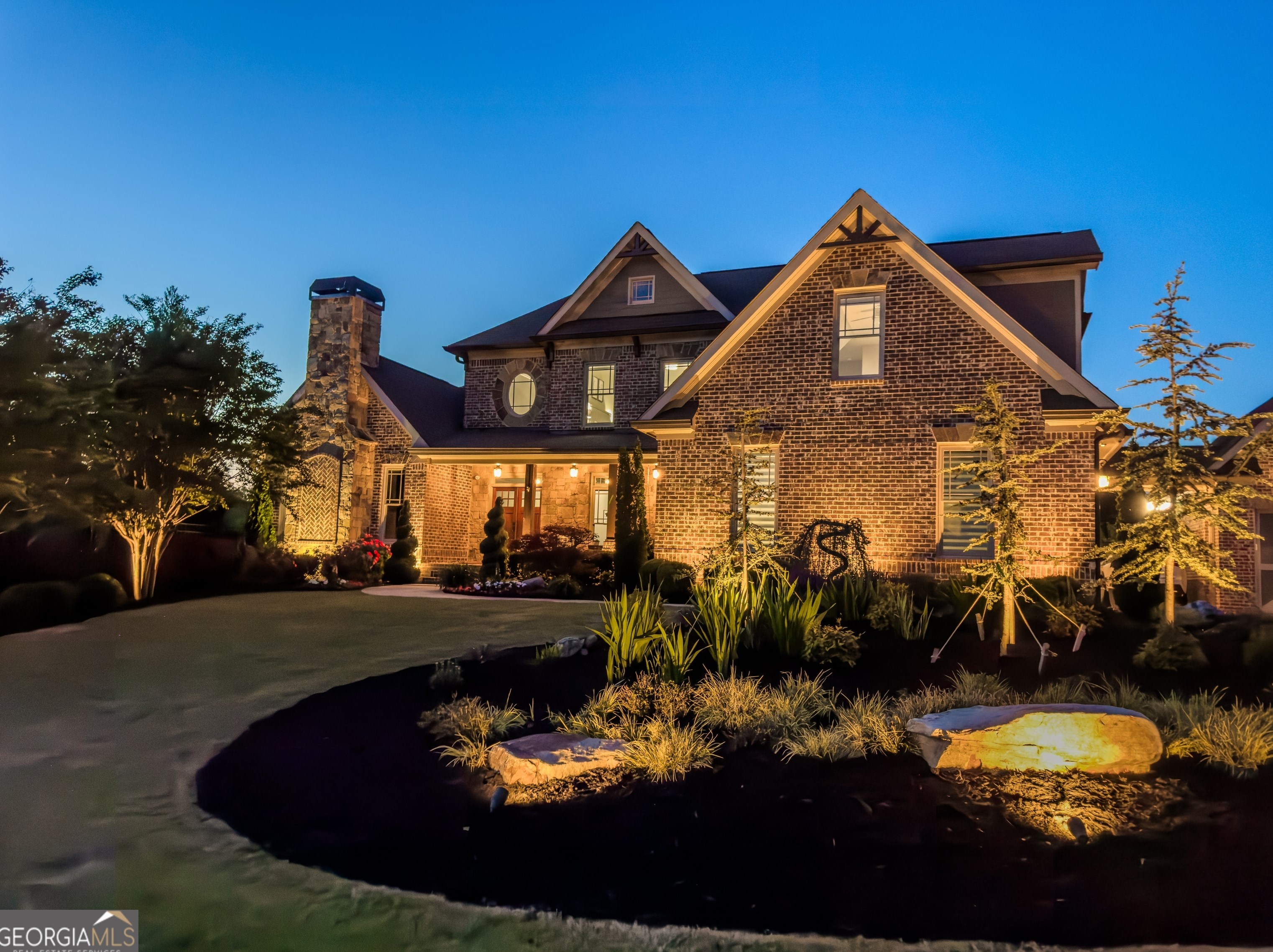 4722 Crestview Way, Flowery Branch GA  30542-3501 exterior