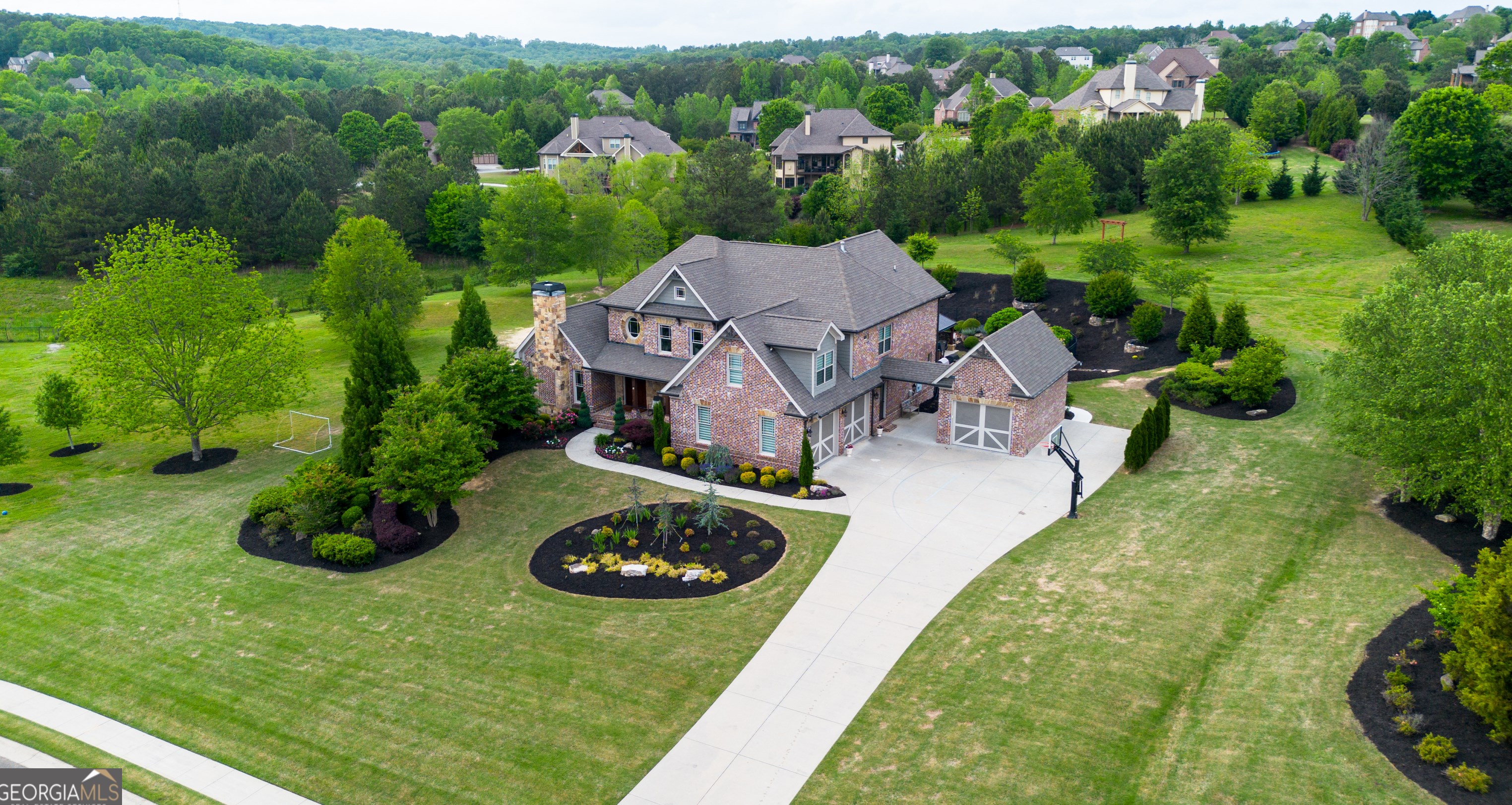 4722 Crestview Way, Flowery Branch GA  30542-3501 exterior