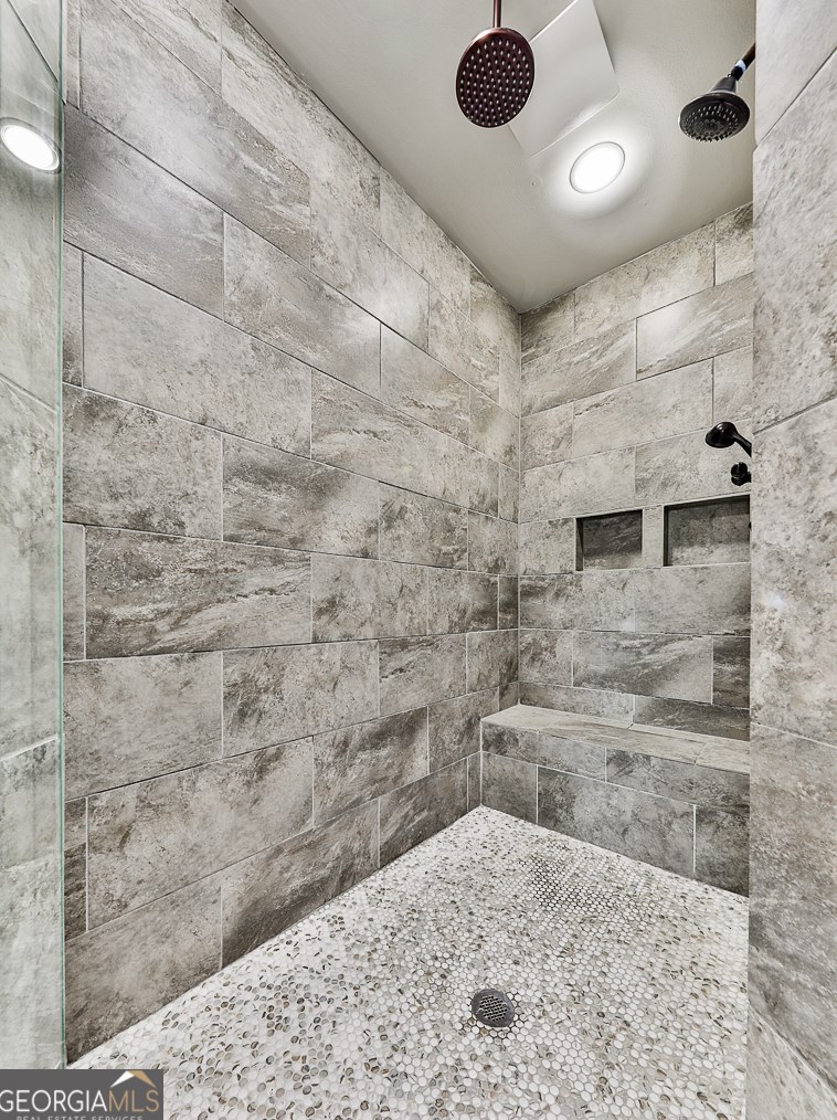 4722 Crestview Way, Flowery Branch GA  30542-3501 exterior