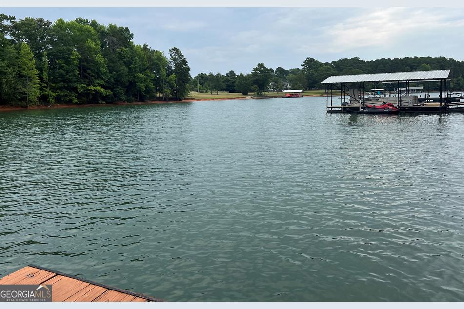 211 Lake Point Rd, Hartwell, GA 30643 - MLS 10328874 - Coldwell Banker