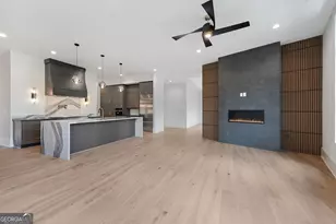 8200 Main St, Woodstock, GA 30188 - Photo 5