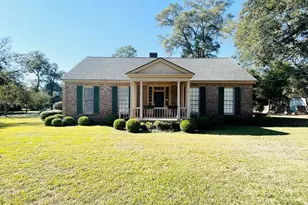 601 Engram St, Montezuma, GA 31063 - Photo 1
