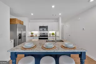 109 Village Green Dr, Adairsville, GA 30103 - Photo 9