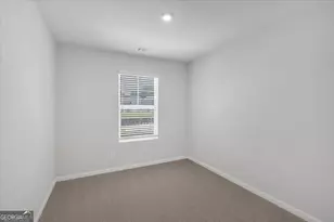 111 Village Green Dr, Adairsville, GA 30103 - Photo 13