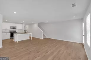 111 Village Green Dr, Adairsville, GA 30103 - Photo 9