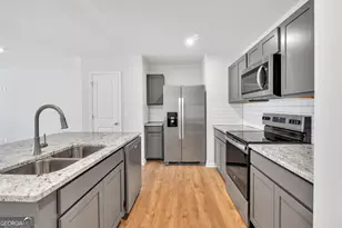 105 Village Green Dr, Adairsville, GA 30103 - Photo 7