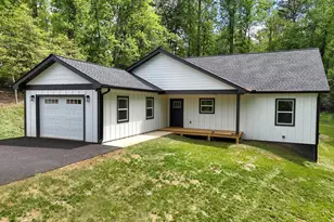 98 Oxford Trl, Blairsville, GA 30512 - Photo 1