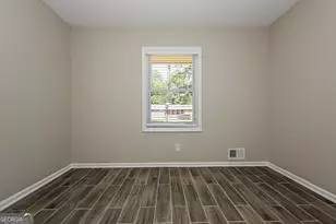 410 Burke Cir, McDonough, GA 30253 - Photo 11