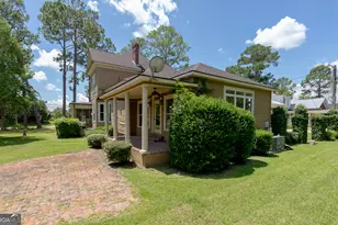 212 Hand Ave W, Pelham, GA 31779 - Photo 3