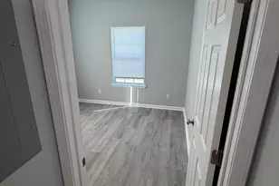 203 Ferrill St, Savannah, GA 31415 - Photo 9