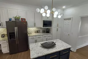 252 Moore St, Whitesburg, GA 30185 - Photo 9