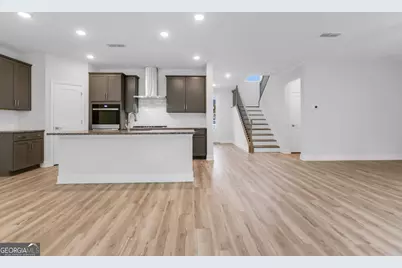 411 Red Wood Lane, Hoschton, GA 30548 - Photo 7