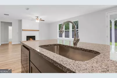 411 Red Wood Lane, Hoschton, GA 30548 - Photo 15