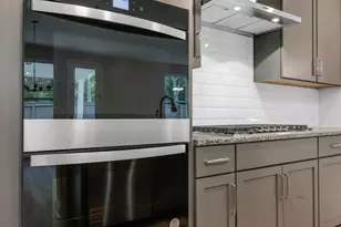 411 Red Wood Ln, Hoschton, GA 30548 - Photo 11