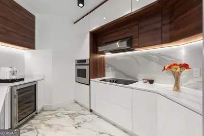 2828 Peachtree Road NE # 701, Atlanta, GA 30305 - Photo 9