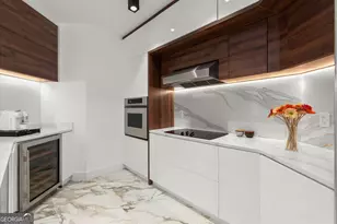 2828 Peachtree Rd NE, Atlanta, GA 30305 - Photo 9