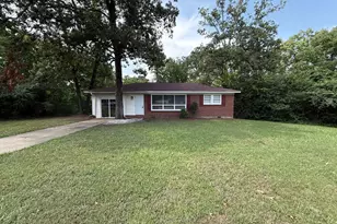 2602 Lakeridge Circle, Rome, GA 30165 - Photo 1