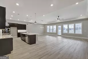 42 Club Cresswind Dr, Newnan, GA 30263 - Photo 27