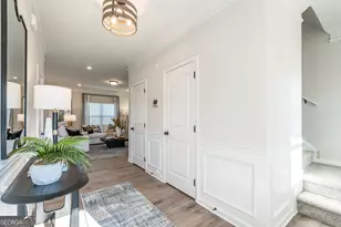 10410 Trellis Ln, Hampton, GA 30228 - Photo 9