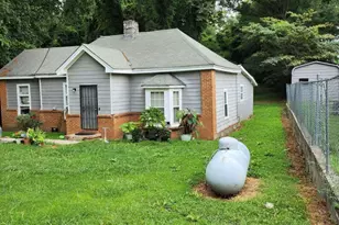 2516 Albert Way, Lithonia, GA 30058 - Photo 1